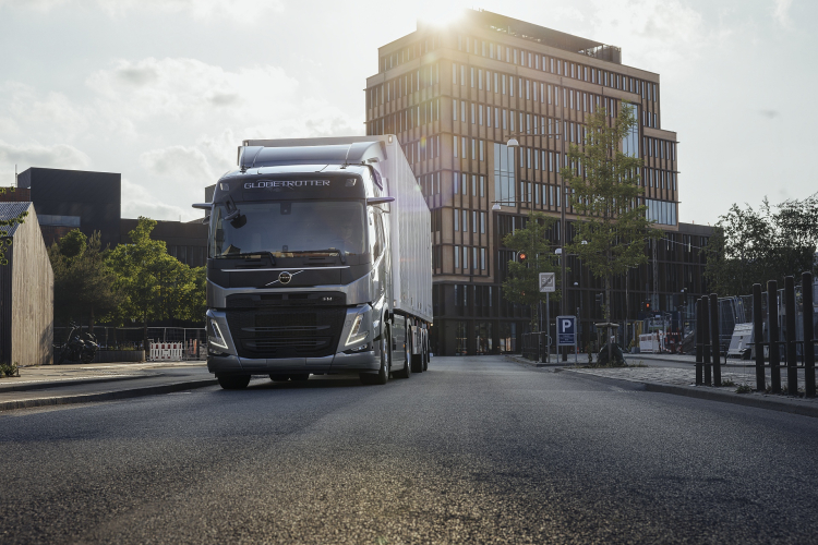 Volvo poszerza swoją ofertę samochodów ciężarowych napędzanych biodieslem