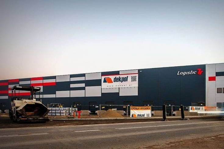 Dekpol wybudował centrum logistyczne dla 7R Logistic