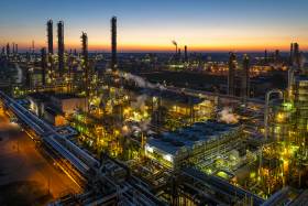 PKN ORLEN w pełni zabezpiecza dostawy ropy naftowej do rafinerii