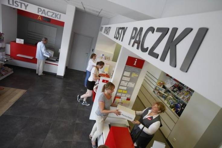Poczta Polska zarejestrowała już ponad 800 tysięcy numerów na kartę