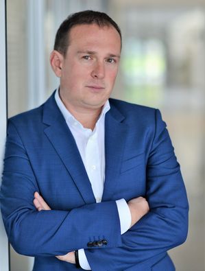 Piotr Nowjalis, CFO merxu.com, platformy B2B do handlu artykułami przemysłowymi
