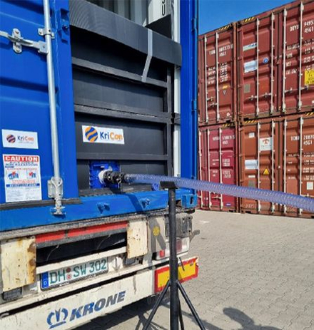 real f759de17 a0a8 44db a052 eb7a3e7a55d3