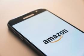 Amazon wchodzi na rynek usług kurierskich