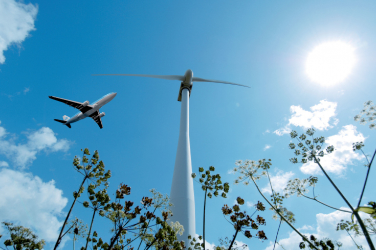 Jak zminimalizować wpływ lotnictwa na środowisko?