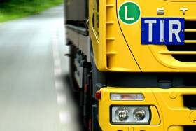 Krajowe i międzynarodowe źródła prawa transportowego w transporcie drogowym
