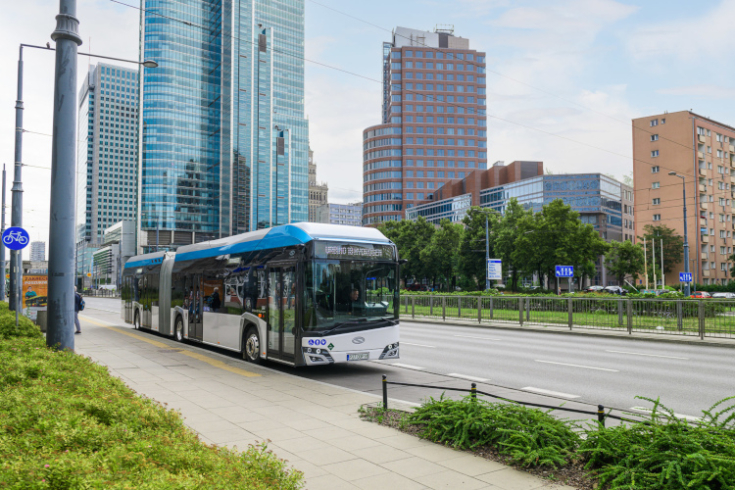 Kolonia wzmacnia flotę wodorowych autobusów