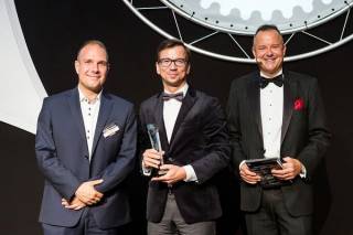 Manufacturing Excellence Award, Maciej Walenda w środku