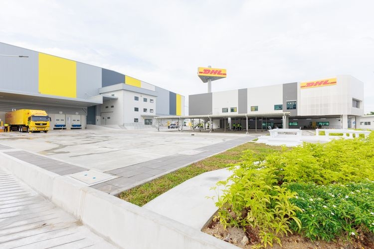 DHL&rsquo;s bold steps toward net-zero by 2050