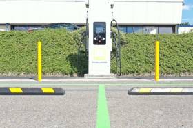 GEFCO instaluje stacje ładowania na swoich placach składowych pojazdów