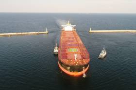 Port Gdynia z bezpiecznym dostępem dla coraz większych statków