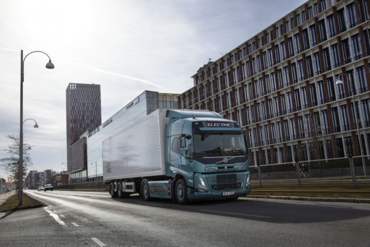 DHL zamawia 44 elektryczne samochody ciężarowe od Volvo Trucks