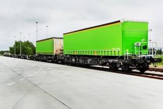 Nowe platformy intermodalne PKP CARGO w ciągłym ruchu