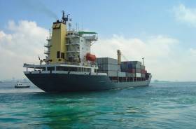 Rynki frachtowe jako instrumenty regulacji sektora morskich globalnych przewozów kontenerowych