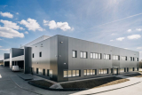 Panattoni dostarczyło 10 000 m kw. zaplecza magazynowego dla fabryki Solaris w Bolechowie