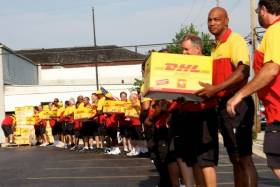 DHL i Pizzas 4 Patriots trafiają do Księgi Rekordów Guinnessa dzięki największej dostawie pizzy w historii