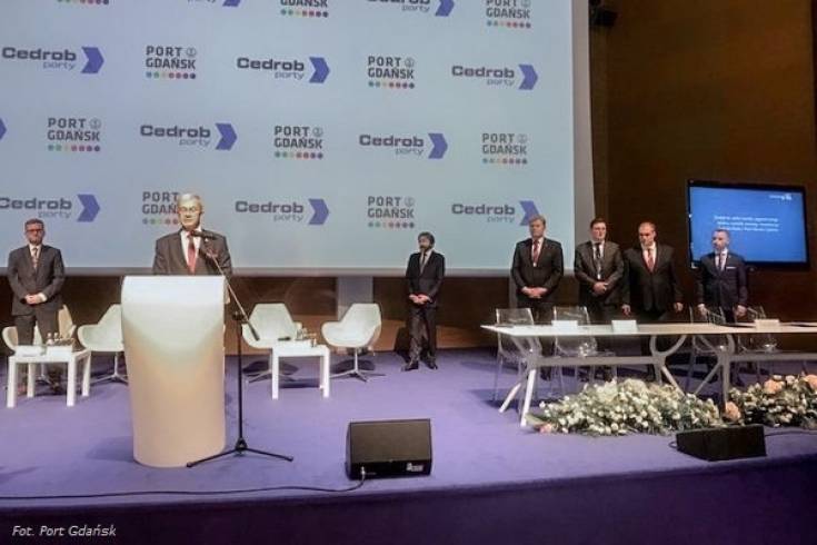Grupa Cedrob zainwestuje 100 milionów w budowę mroźni w Porcie Gdańsk
