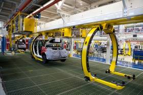 Kontrola jakości i narzędzia jakości w doskonaleniu procesu produkcji pojazdów samochodowych