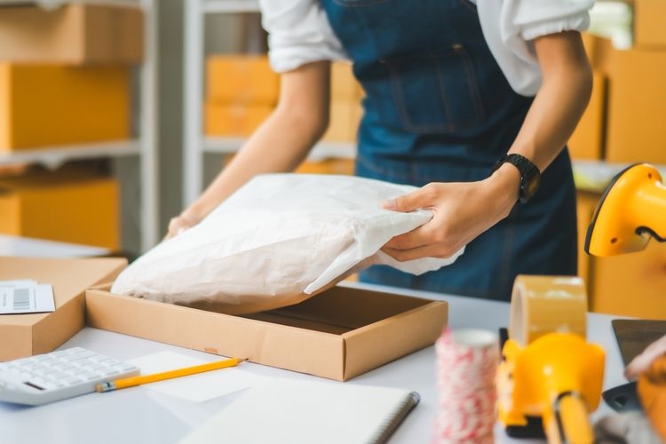 Checklista &ndash; pakowanie paczek: Co musisz sprawdzić przed wysyłką