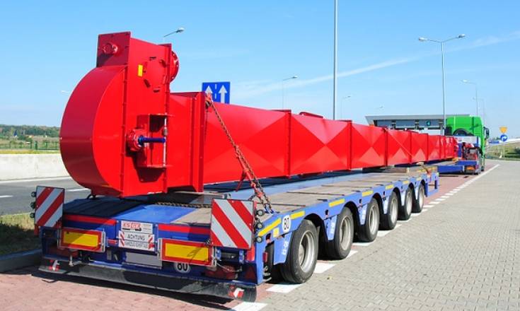 PEKAES wprowadza nową usługę - przewóz ładunków ponadgabarytowych