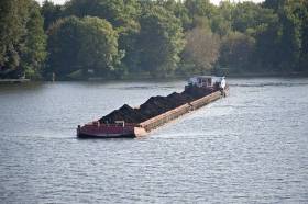 Rzeczny transport węgla wraca na Odrę