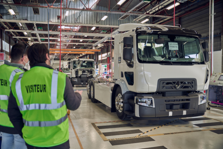 Renault Trucks wyprodukował już 1000 pojazdów ciężarowych z napędem elektrycznym