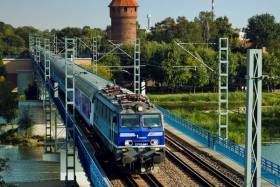 311 mln zł na naprawy i modernizację pociągów PKP Intercity