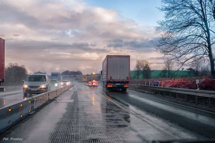 Transport się nie opłaca, czyli o tym, kto rządzi w branży TSL?