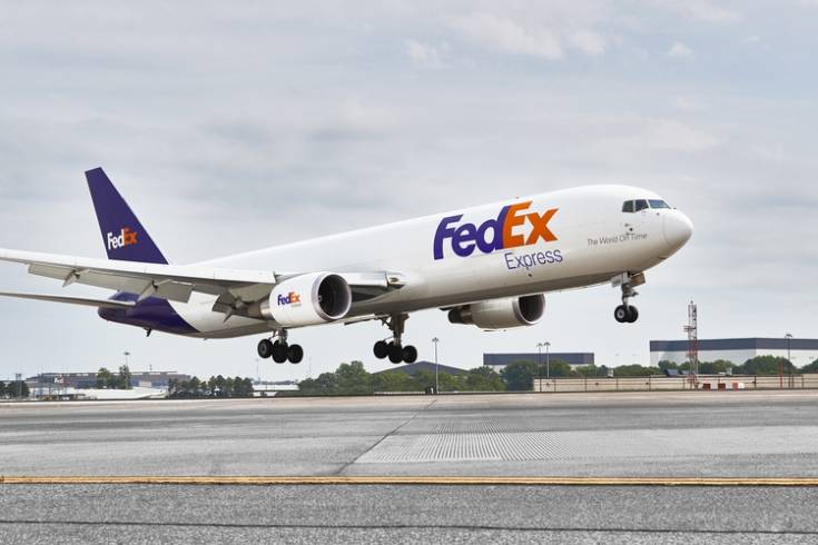 FedEx dostarczy pierwszą partię szczepionek przeciwko COVID-19 na terenie USA