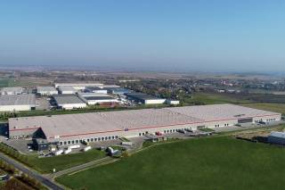 33 000 m kw. dla DSV Solutions