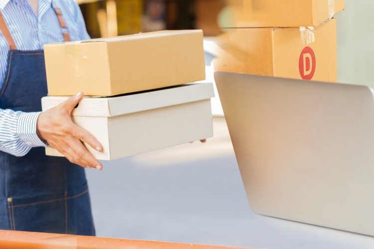 Styczniowy szczyt zwrot&oacute;w e-commerce okiem platform logistycznych