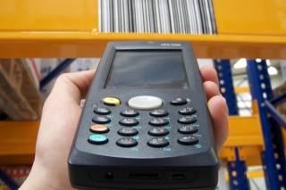 Automatyczna identyfikacja obiekt&oacute;w w technologii RFID