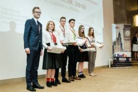 FedEx Express wspiera edukację młodych polskich przedsiębiorców