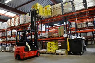 Czynniki wpływające na efektywność zautomatyzowanych magazyn&oacute;w