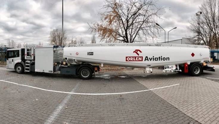 Grupa ORLEN inwestuje w nowoczesny sprzęt do tankowania samolotów